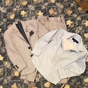 Boys Leo and Zachary Suit and shirt size 4